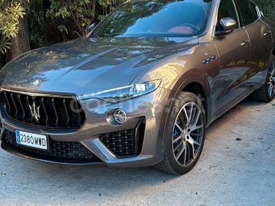 Gris / plata Usado 2022 Maserati Levante GT SUV | 66.990 € (Un poco caro)