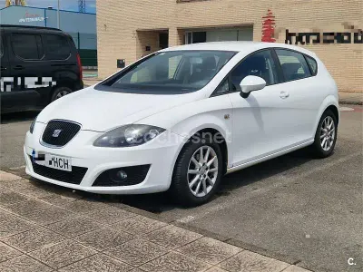 Usado Seat Leon Reference 105 CV (77 kW) 2011 Blanco Utilitario