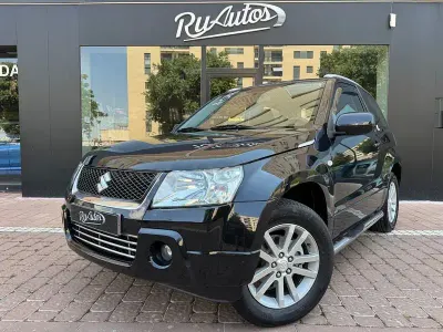 Usado Suzuki Grand Vitara 106 CV (77 kW) 2007 Negro SUV