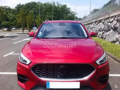 Usado MG ZS Comfort 106 CV (77 kW) 2024 Rojo SUV