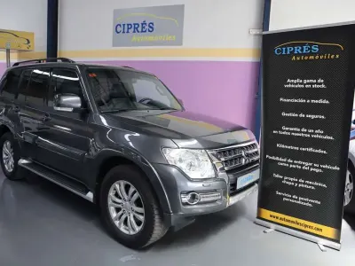 Usado Mitsubishi Montero 190 CV (139 kW) 2016 Gris SUV