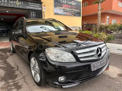 Usado Mercedes C220 Avantgarde 170 CV (125 kW) 2010 Negro Familiar