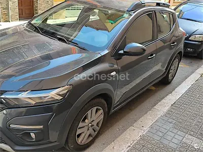 Usado Dacia Sandero Comfort 91 CV (66 kW) 2021 Negro Berlina
