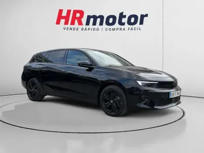 Usado Opel Astra Edition 131 CV (96 kW) 2024 Negro Utilitario