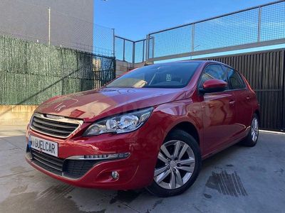 Usado Peugeot 308 Active 110 CV (80 kW) 2015 Granate Berlina
