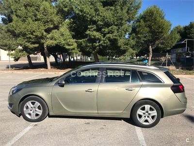 Usado Opel Insignia Selective 130 CV (95 kW) 2016 Verde Familiar
