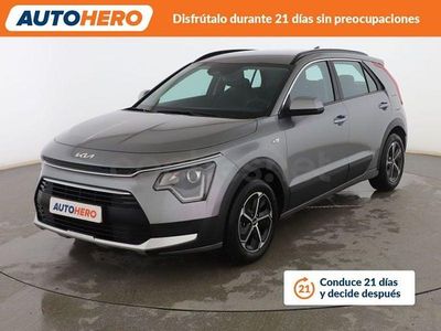Usado Kia Niro 129 CV (94 kW) 2024 Gris SUV