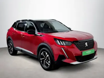Usado Peugeot 2008 GT 131 CV (96 kW) 2023 Rojo SUV