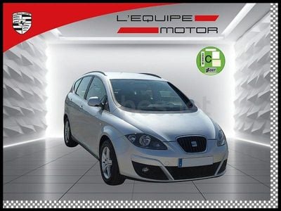 Usado Seat Altea XL Reference 105 CV (77 kW) 2013 Gris / plata Monovolumen