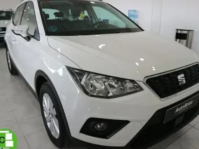 Usado Seat Arona Style 116 HP (85 kW) 2020 Branco SUV