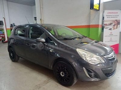 Usado Opel Corsa Essentia 85 CV (62 kW) 2011 Gris / plata Utilitario
