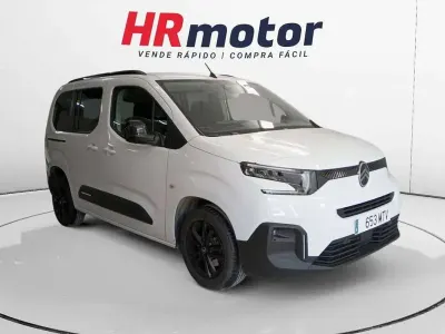 Usado Citroën Berlingo 102 CV (75 kW) 2024 Blanco Monovolumen