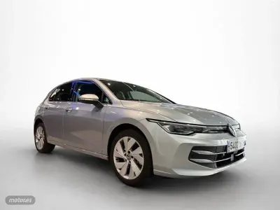 Usado VW Golf VIII Style 204 CV (150 kW) 2025 Plateado Berlina