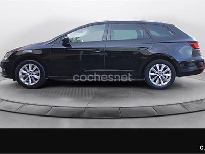 Usado Seat Leon ST Style 115 CV (84 kW) 2019 Negro Familiar