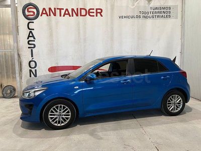 Usado Kia Rio Sport 84 CV (61 kW) 2022 Azul Berlina