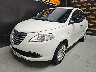 Blanco Usado 2014 Lancia Ypsilon Gold Utilitario | 6700 € (Precio justo)