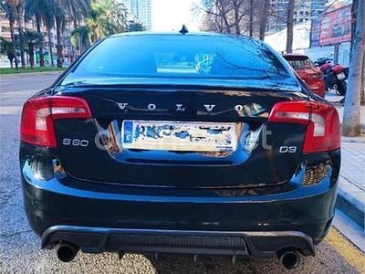 Usado Volvo S60 R-Design 136 CV (100 kW) 2012 Negro Berlina