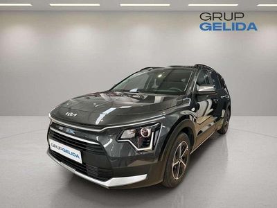 Usado Kia Niro 140 CV (102 kW) 2023 Gris SUV