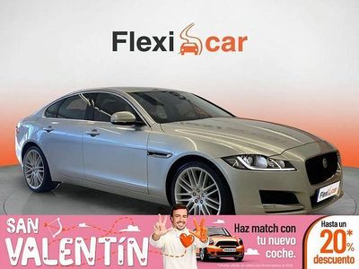 Usado Jaguar XF Portfolio 180 CV (132 kW) 2017 Gris Berlina