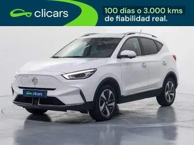 Usado MG ZS Luxury 130 kW (177 CV) 2022 Blanco SUV