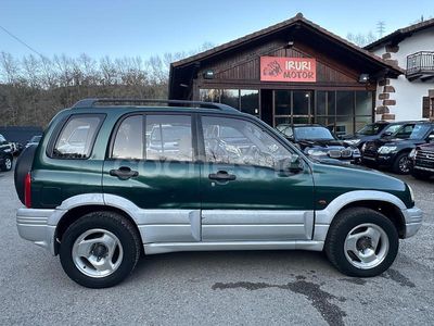 Usado Suzuki Grand Vitara 87 CV (63 kW) 2000 Verde SUV