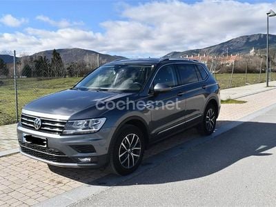 Usado VW Tiguan Allspace Sportline 150 CV (110 kW) 2018 Gris / plata SUV