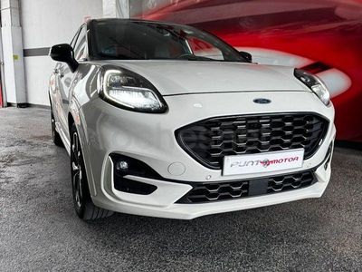 Usado Ford Puma Titanium 155 CV (114 kW) 2020 Beige SUV