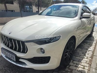 Usado Maserati Levante GranLusso 430 CV (316 kW) 2018 Blanco SUV
