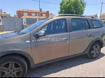 Usado Dacia Logan MCV Stepway 90 CV (66 kW) 2017 Marrón Familiar