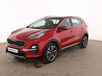 Usado Kia Sportage 136 CV (100 kW) 2021 Rojo SUV