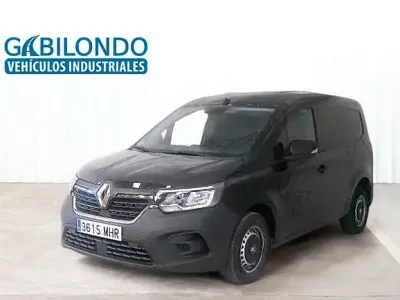 Usado Renault Kangoo 95 CV (69 kW) 2023 Negro Monovolumen