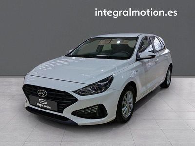 Usado Hyundai i30 119 CV (87 kW) 2022 Blanco