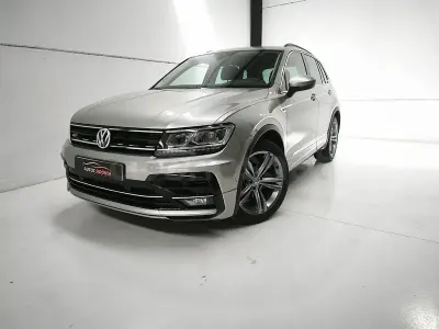 Usado VW Tiguan R-line 150 CV (110 kW) 2019 Gris / plata SUV
