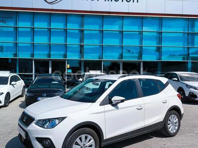 Usado Seat Arona Style 95 CV (69 kW) 2019 Blanco SUV