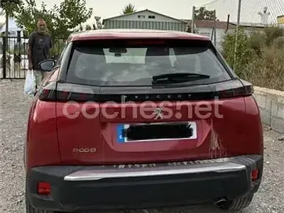 Usado Peugeot 2008 Allure 110 CV (80 kW) 2021 Rojo SUV
