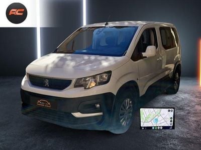 Usado Peugeot Rifter Active 100 CV (73 kW) 2021 Blanco Monovolumen