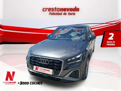 Usado Audi Q2 S-Line 150 CV (110 kW) 2024 Gris / plata SUV