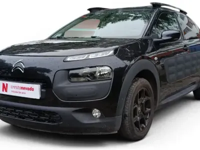 Usado Citroën C4 Cactus Feel 82 CV (60 kW) 2017 Negro Utilitario