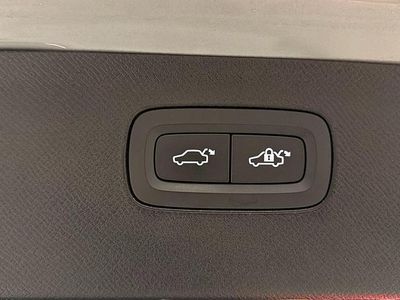 Usado Volvo XC90 Plus 455 CV (334 kW) 2024 Gris SUV