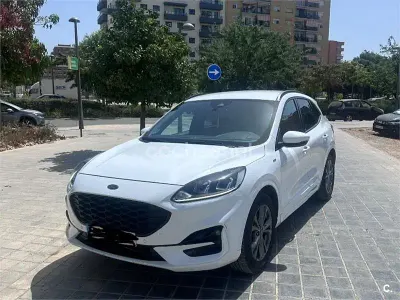 Usado Ford Kuga ST-Line 150 CV (110 kW) 2020 Blanco SUV