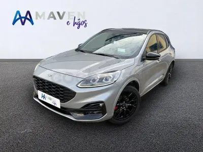 Usado Ford Kuga ST-Line X 225 CV (165 kW) 2022 Gris / plata SUV