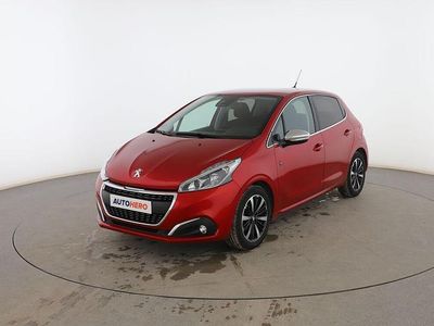 Rojo Usado 2019 Peugeot 208 Utilitario | 7899 € (Buen precio)