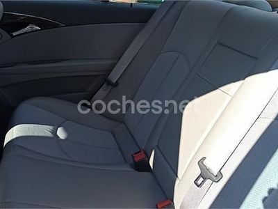Usado Mercedes E280 Avantgarde 231 CV (169 kW) 2006 Gris / plata Berlina