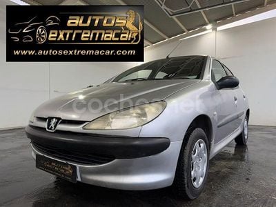 Usado Peugeot 206 75 CV (55 kW) 2001 Gris / plata Berlina