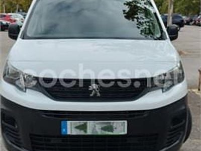 Blanco Usado 2016 Peugeot Partner Tepee Access Monovolumen | 9200 € (Precio justo)