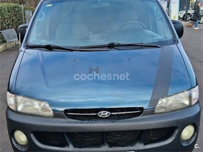 Usado Hyundai H-1 85 CV (62 kW) 1998 Verde Monovolumen