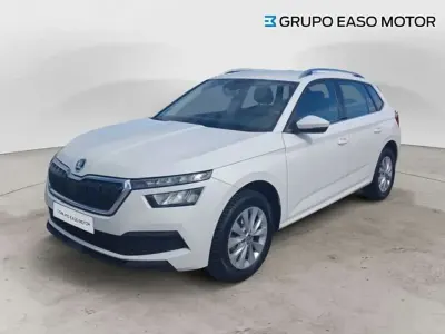 Usado Skoda Kamiq Ambition 110 CV (80 kW) 2021 Blanco SUV