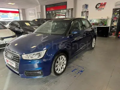 Usado Audi A1 Sportback Attraction 116 CV (85 kW) 2017 Azul Utilitario