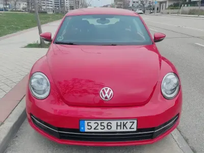 Usado VW Beetle 105 CV (77 kW) 2012 Rojo Utilitario
