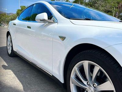 Usado Tesla Model S 514 kW (700 CV) 2017 Blanco Utilitario